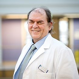 Chefarzt Loroch ( Gynäkologie/Geburtshilfe)